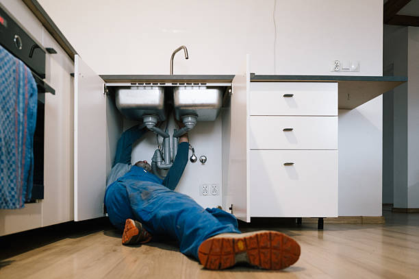 Professional Plumbing technician working in Kearny, NJ